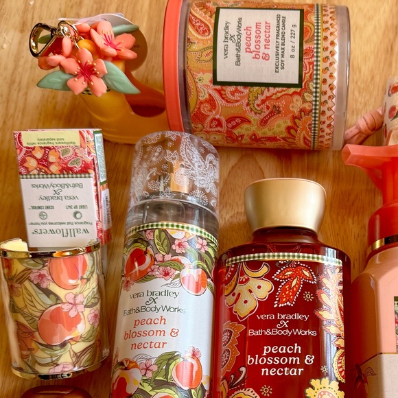 Bath & Body Works Vera Bradley Peach Blossom & Nectar 10Piece Curated Set - Picture 2 of 6